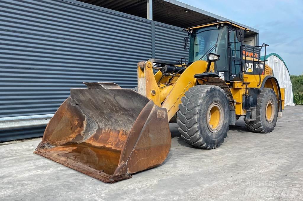 CAT 962M Chargeuse sur pneus
