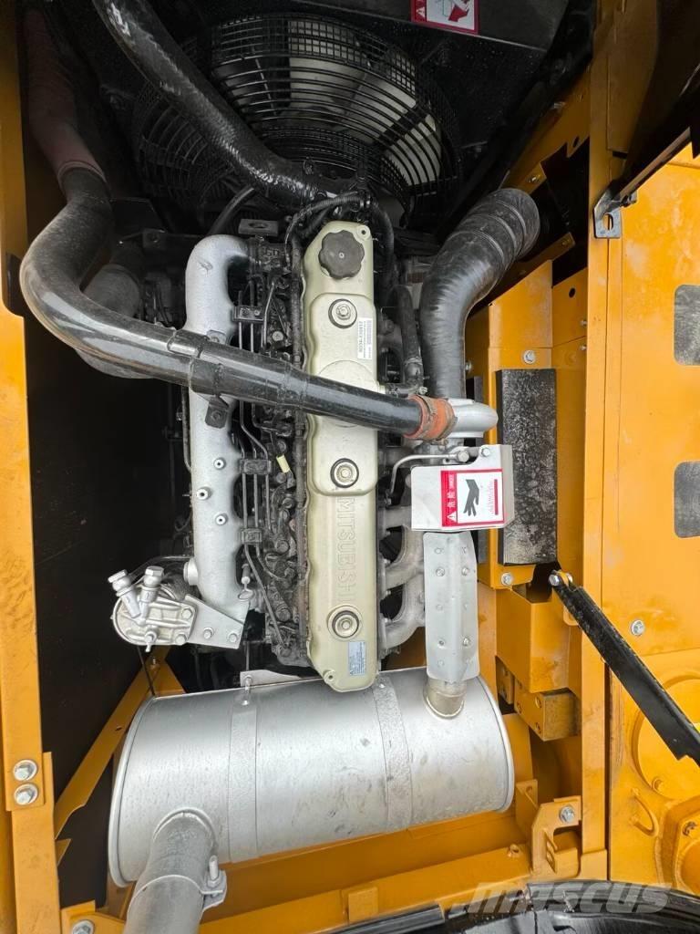 Sany SY 215 C-9 Pelle sur chenilles