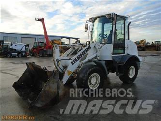 Liebherr L 506 Chargeuse sur pneus