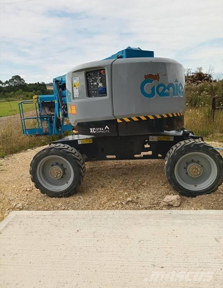 Genie Z 45/25 XC Nacelles articulées