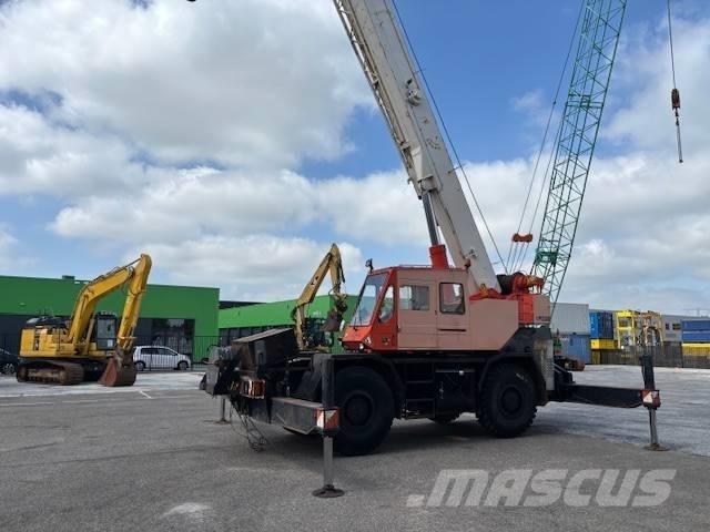 Tadano TR 300 EX Grues mobiles