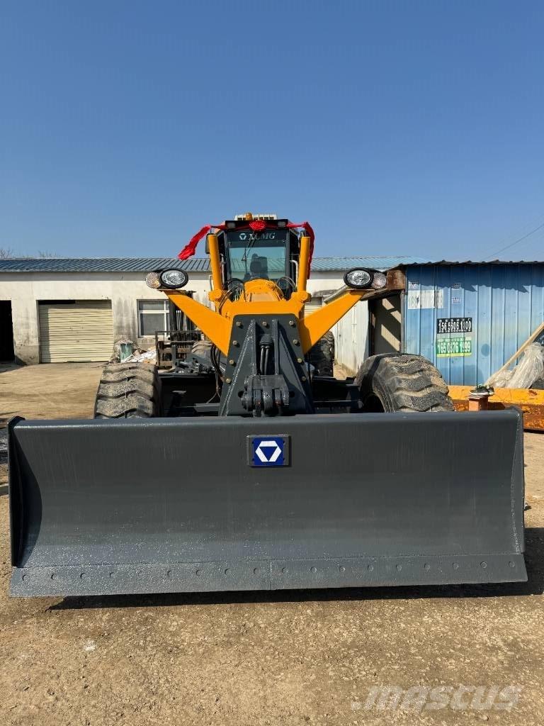 XCMG GR 2153 Niveleuse