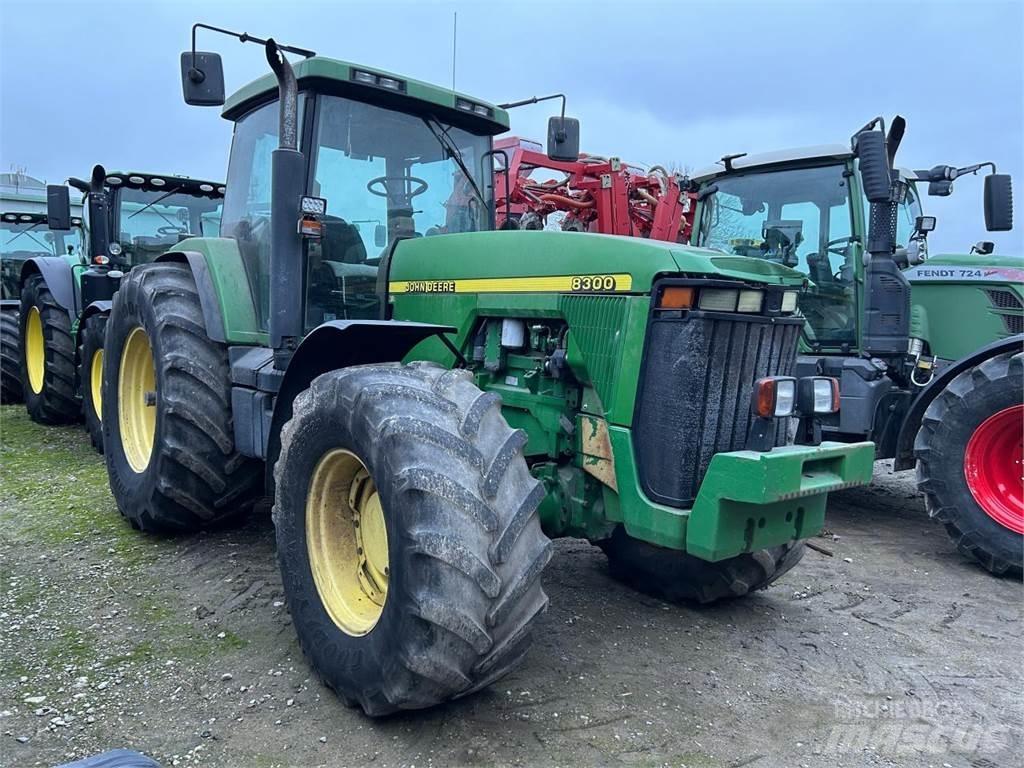 John Deere 8100 Tracteur