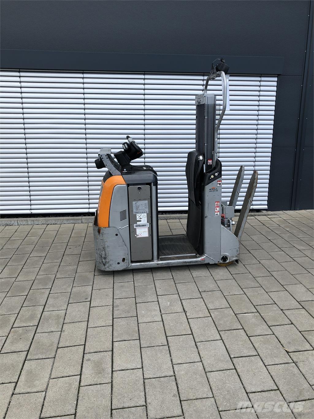 Still LTX FF 05 Chariot remorqueur