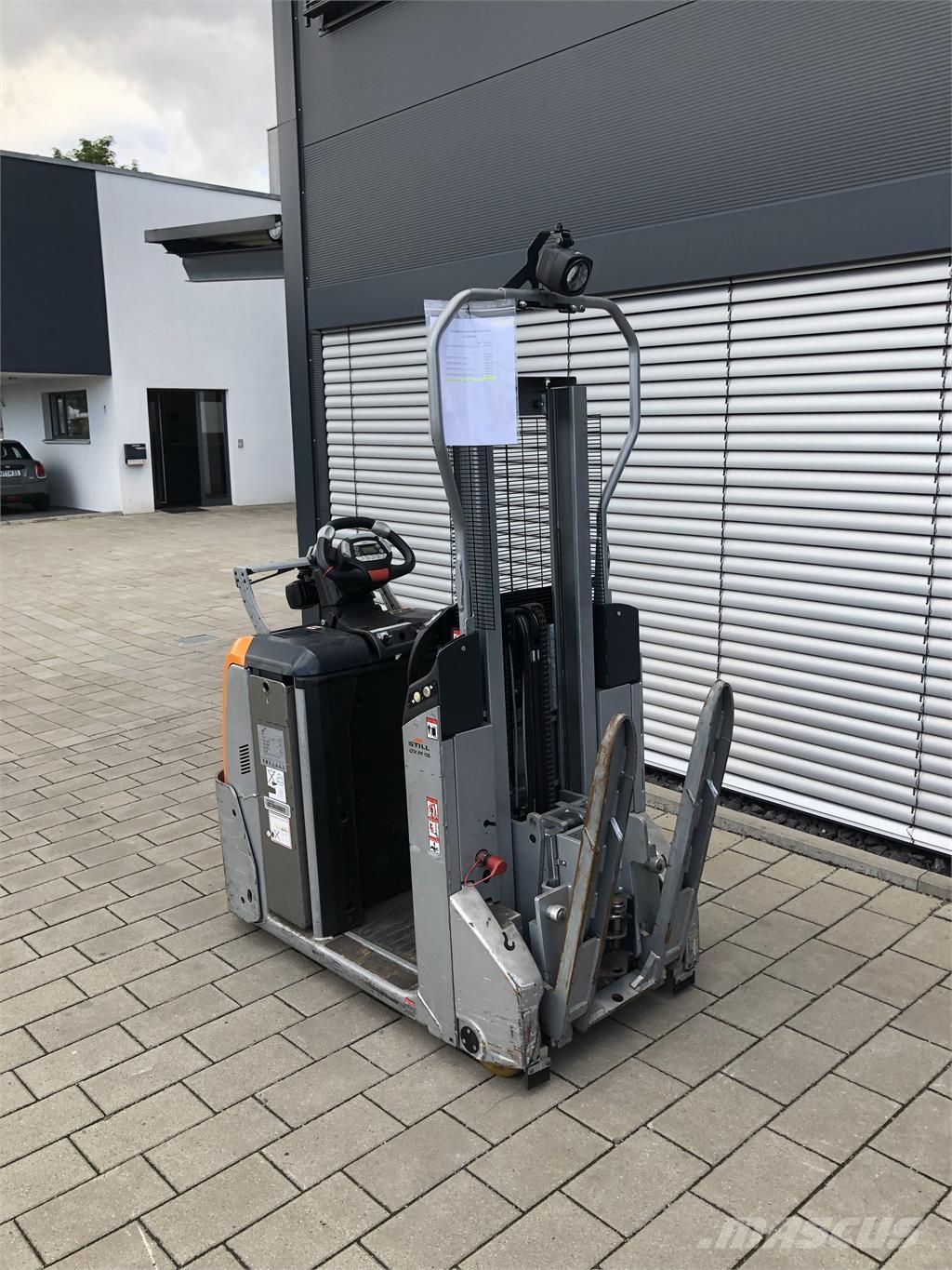 Still LTX FF 05 Chariot remorqueur