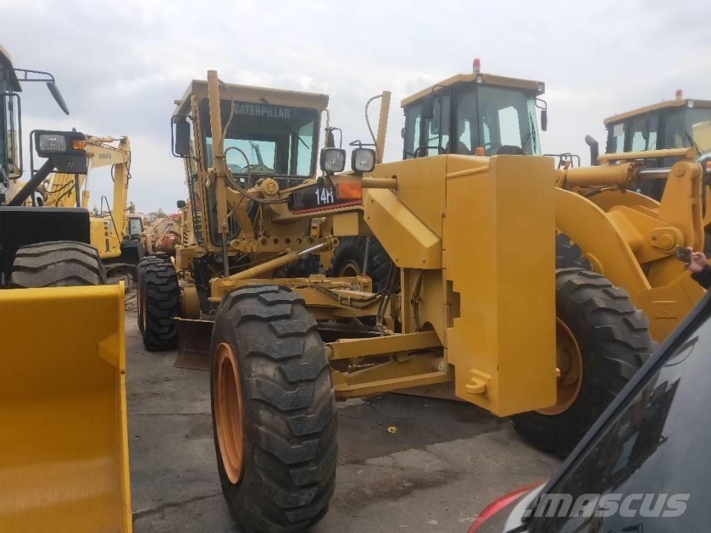 CAT 140K Niveleuse