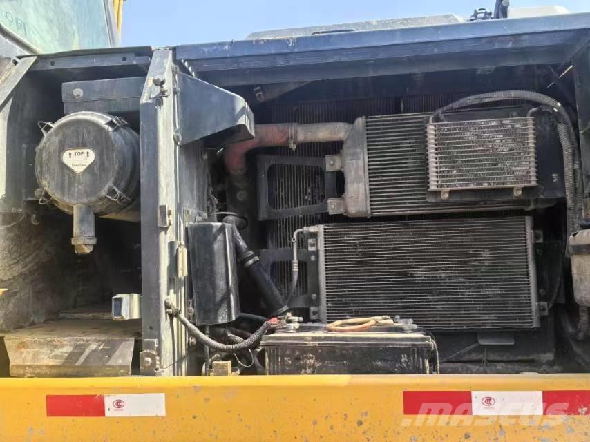 Sumitomo SH200 Pelle sur chenilles