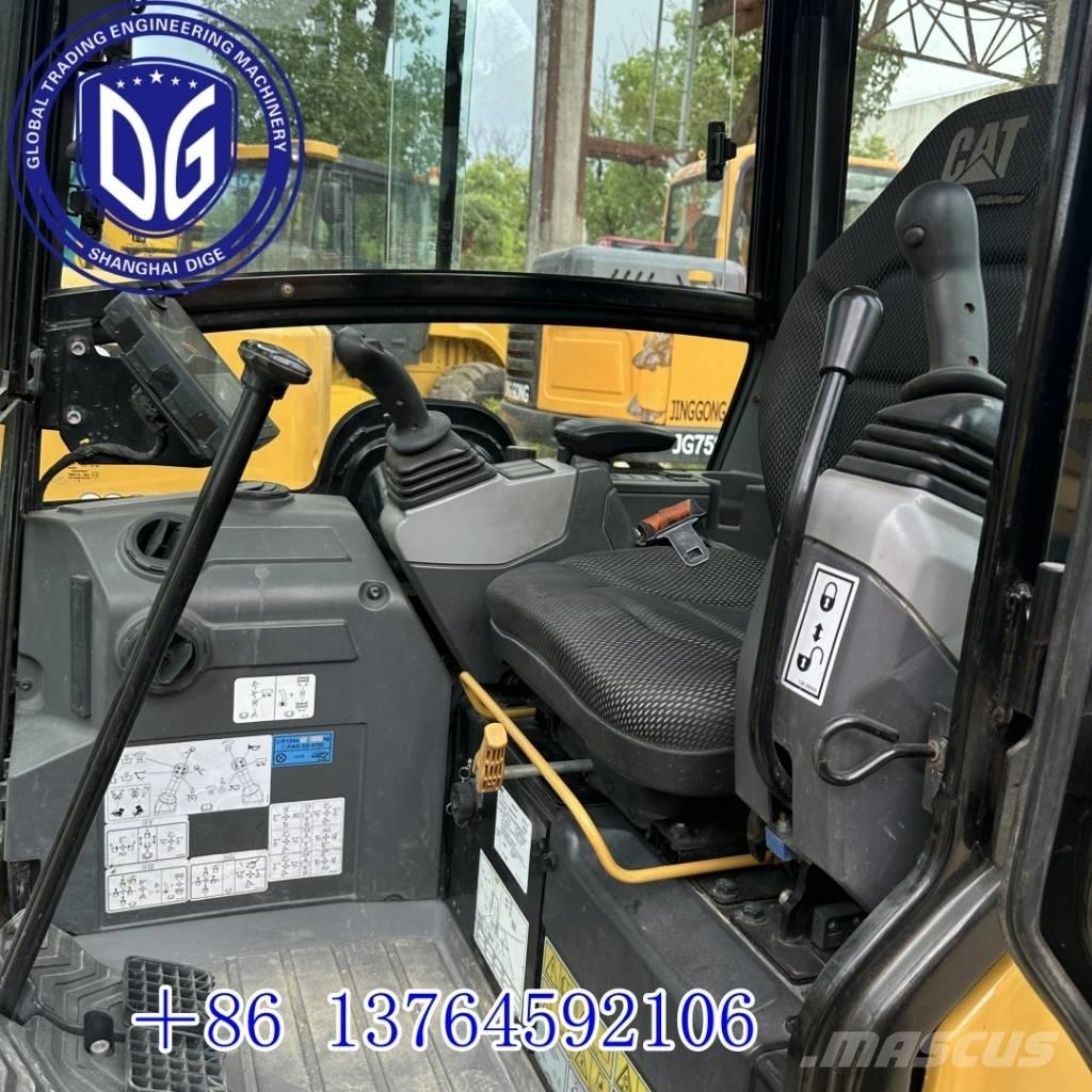 CAT 302 CR Mini pelle < 7t
