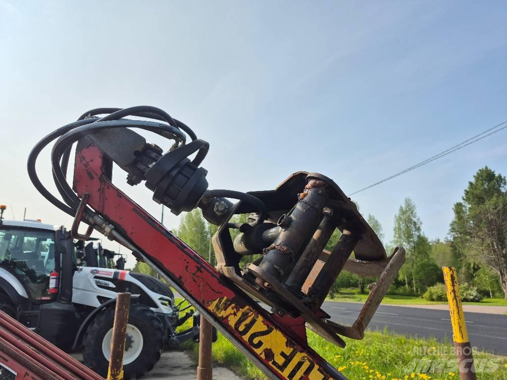 Patu 505 Remorque forestière avec grue