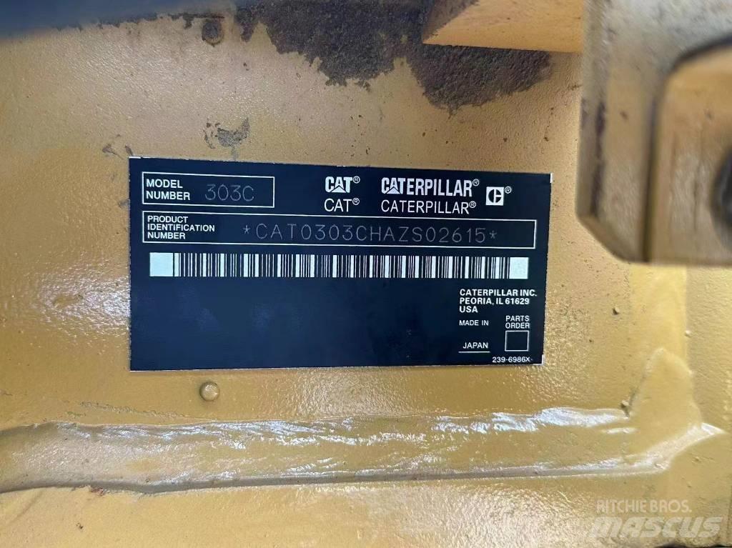 CAT 303 Pelle sur chenilles