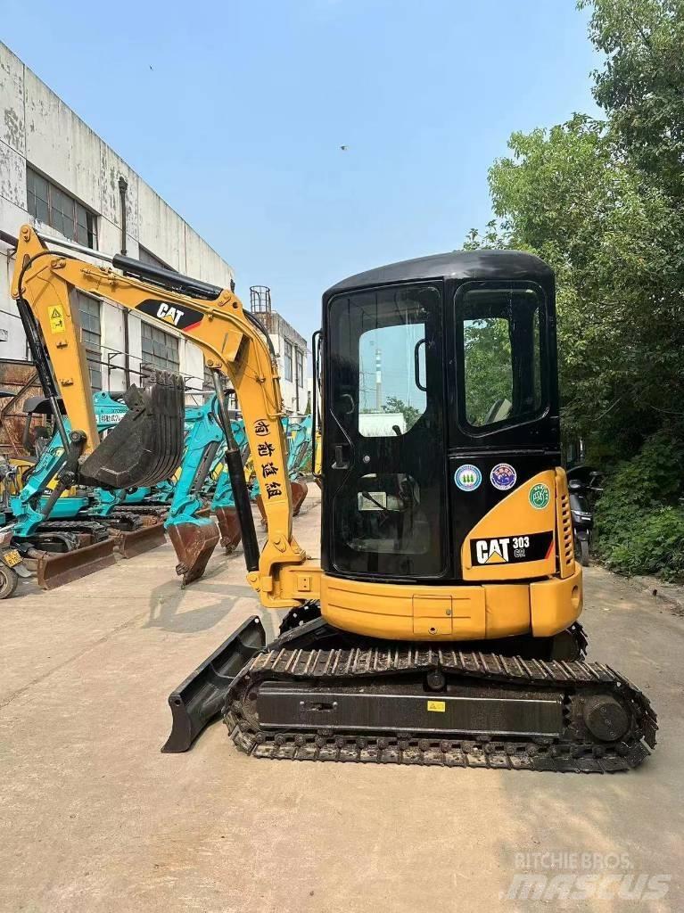 CAT 303 Pelle sur chenilles