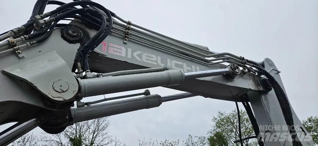 Takeuchi TB 175W Mini pelle 7t-12t