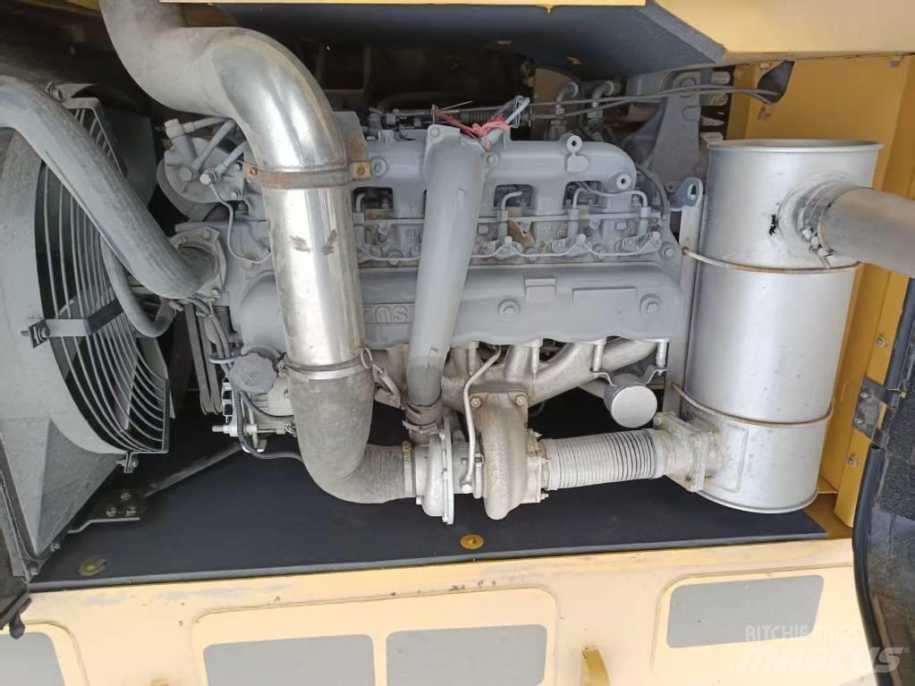 XGMA XG825LC Pelle sur chenilles
