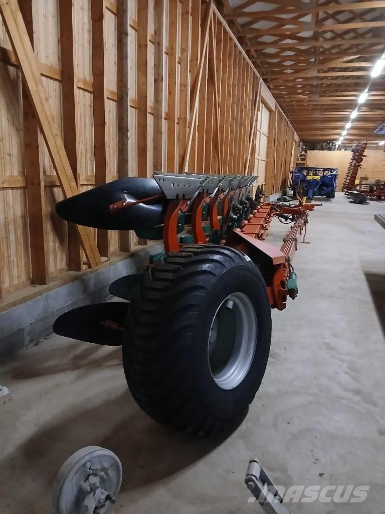 Kverneland PB100-8 Charrue réversible