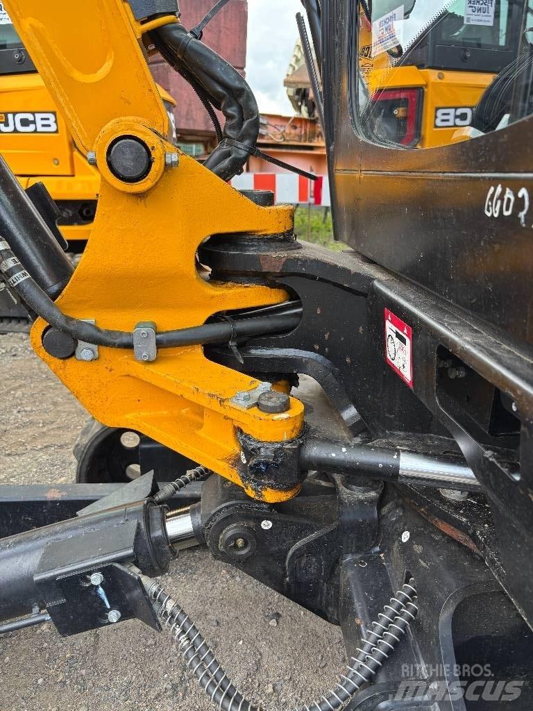 JCB 8026 CTS Mini pelle < 7t