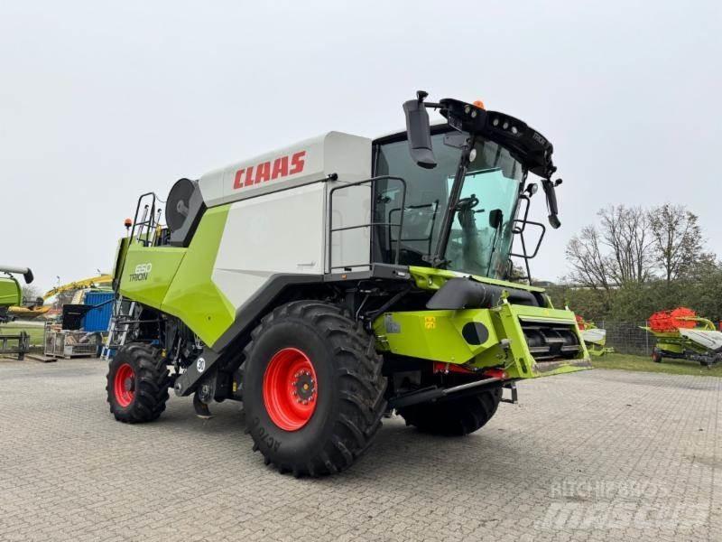 CLAAS TRION 650 Moissonneuse batteuse