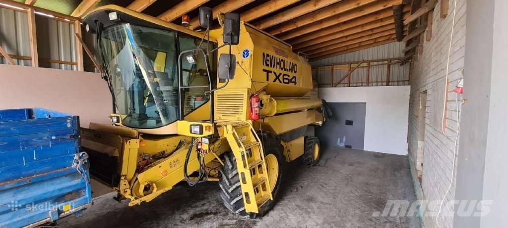 New Holland TX 64 Moissonneuse batteuse
