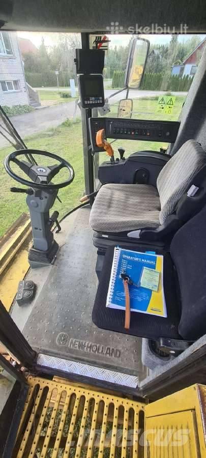 New Holland TX 64 Moissonneuse batteuse