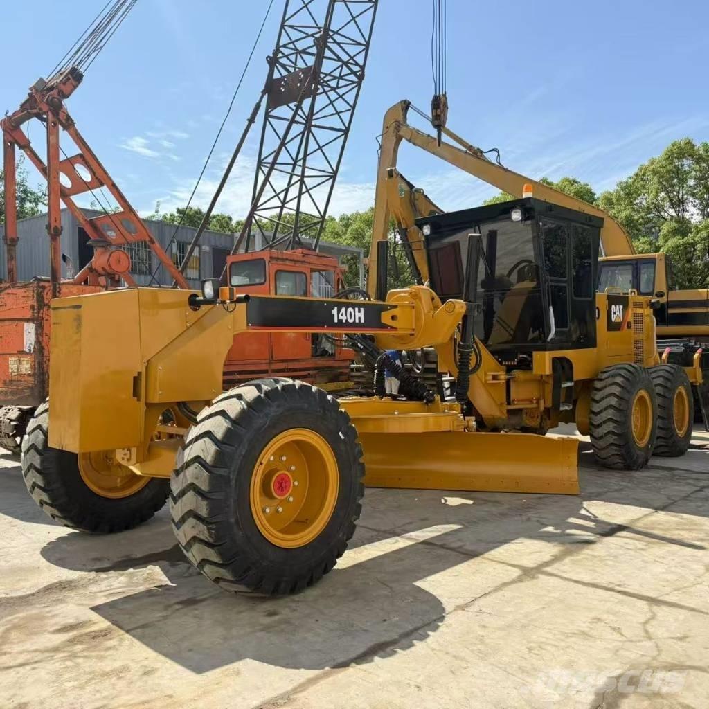 CAT 140 H Niveleuse