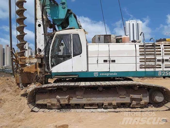 Casagrande B250 Foreuse de surface