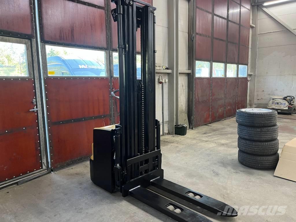 CAT NSP16N2 Gerbeurs manuel