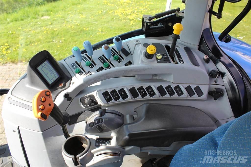 New Holland T7050 Tracteur