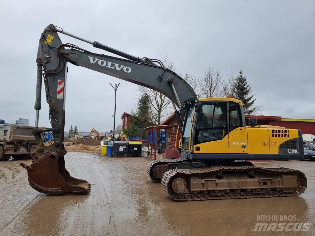 Volvo EC 210 C Pelle sur chenilles