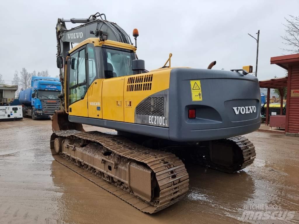 Volvo EC 210 C Pelle sur chenilles