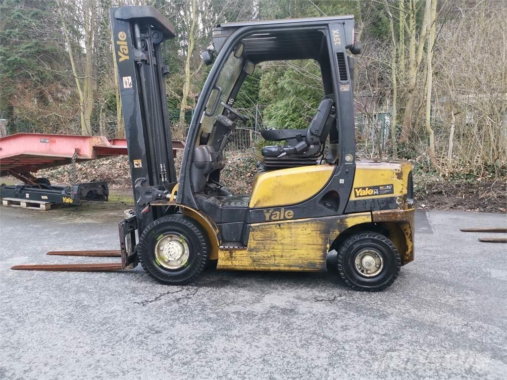 Yale GDP25VX-V Chariots diesel