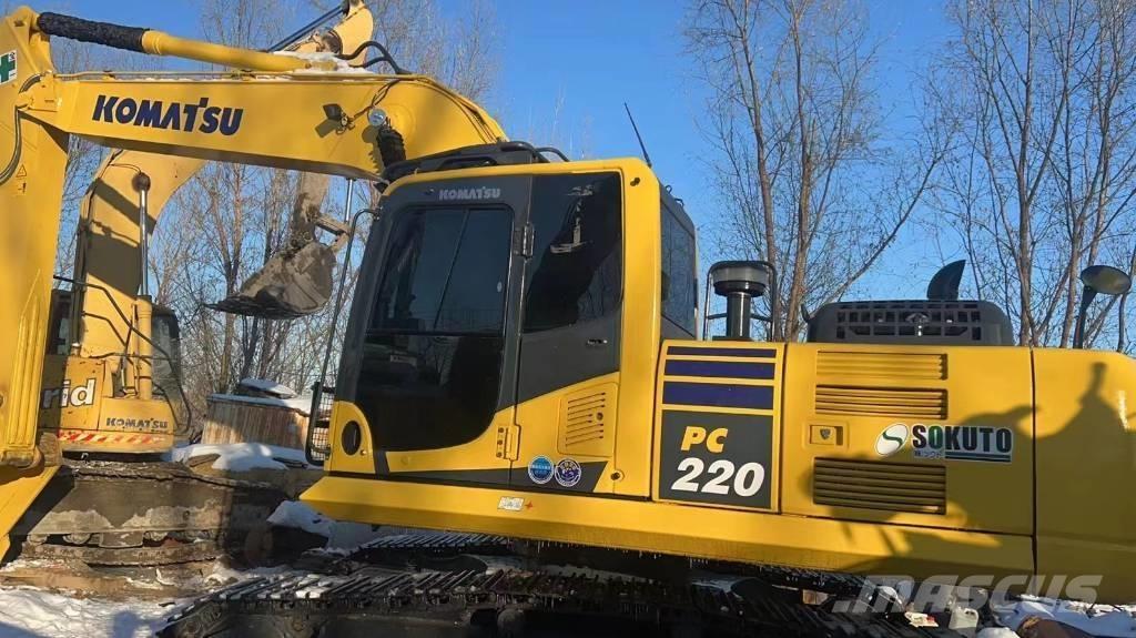 Komatsu PC 220-8 Pelle sur chenilles