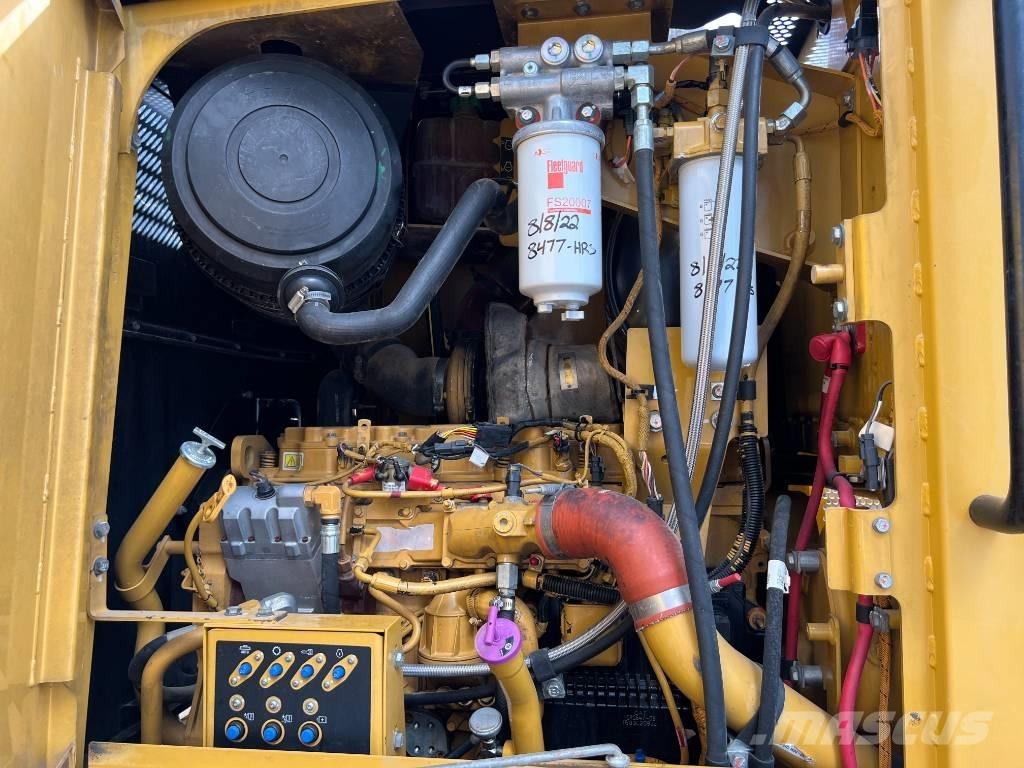 CAT 140M Niveleuse