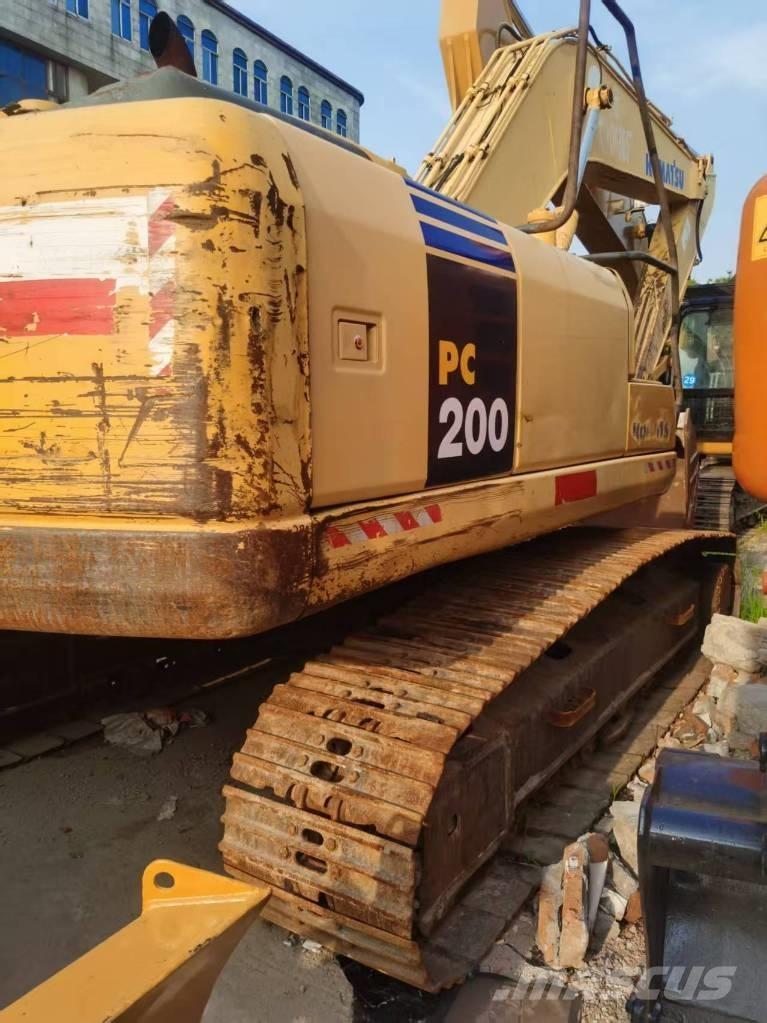 Komatsu PC 200-7 Pelle sur chenilles