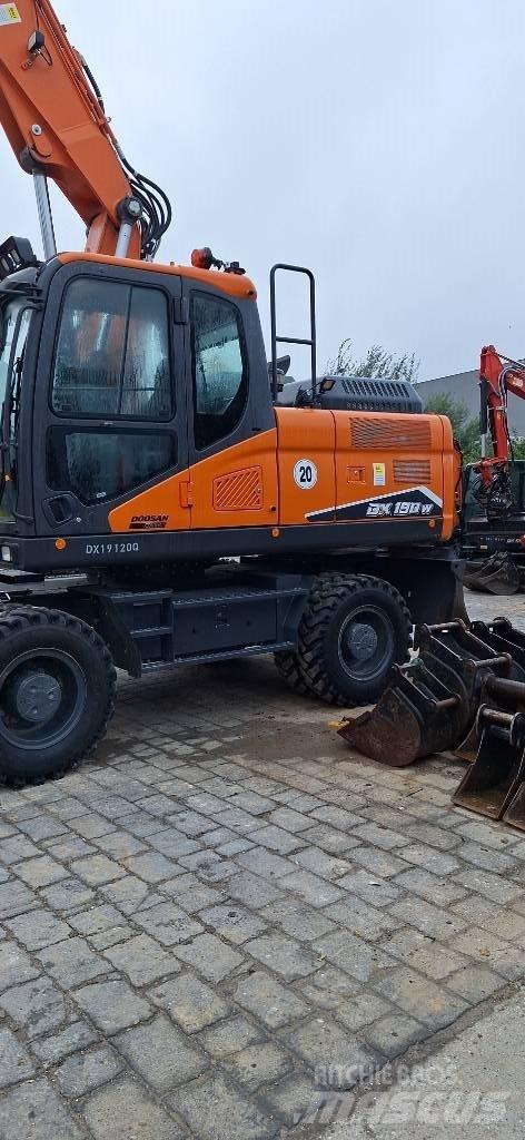Doosan DX 190 W-7 Pelle sur pneus
