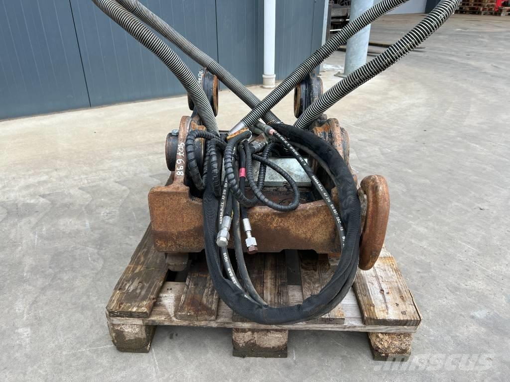 OilQuick OQ70/55 Attache rapide pour godet