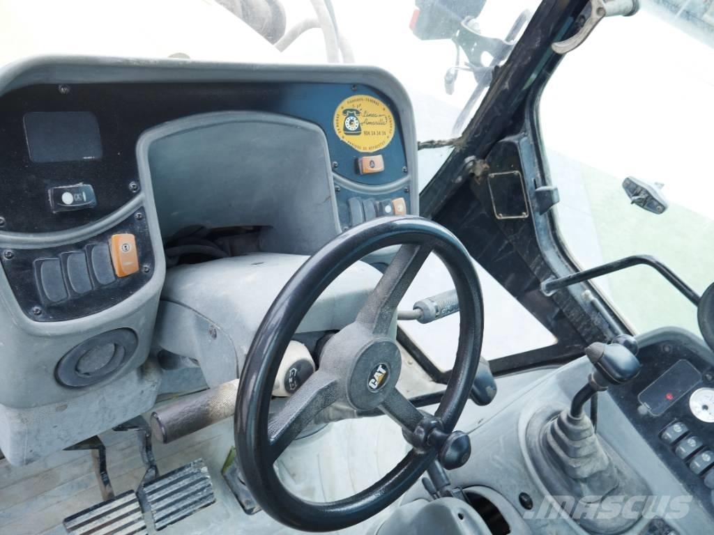 CAT 428 D Tractopelle
