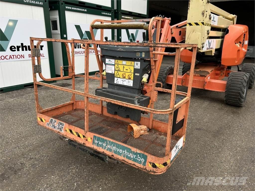 JLG 450AJ (3216) Nacelles articulées
