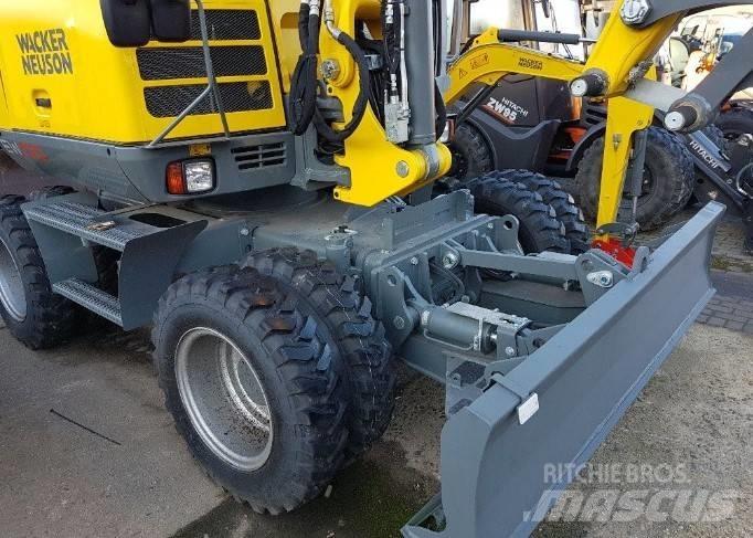 Neuson EW100 Mini pelle < 7t