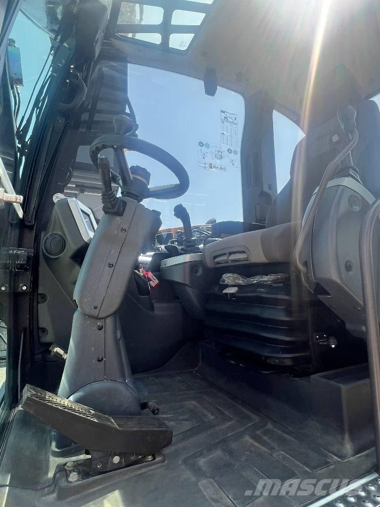Mecalac MWR15 Pelle sur pneus