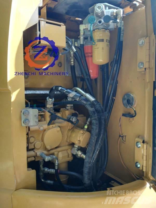 CAT 313 C/Short tail Pelle sur chenilles