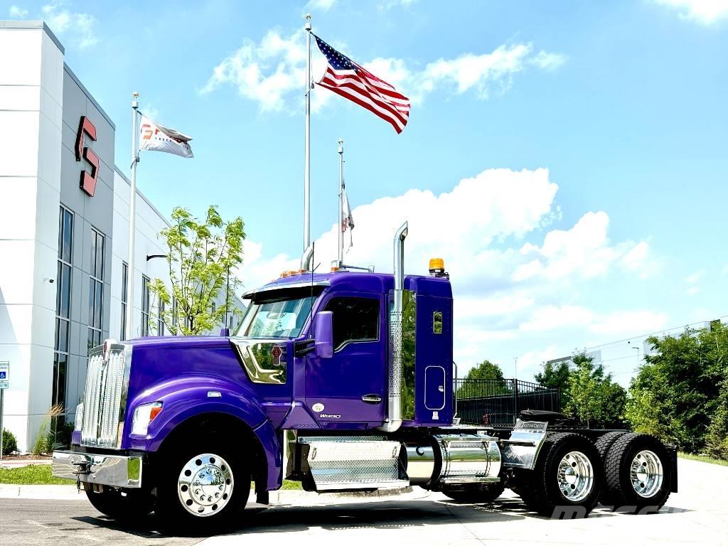 Kenworth W 990 Tracteur routier