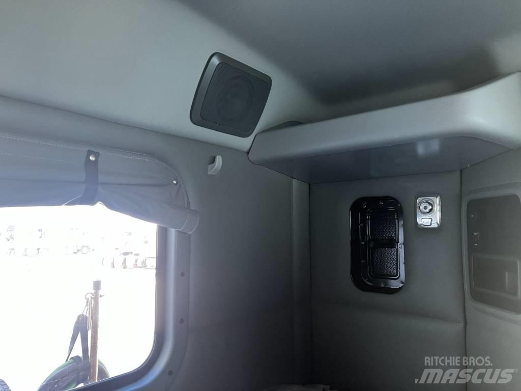 Kenworth W 990 Tracteur routier