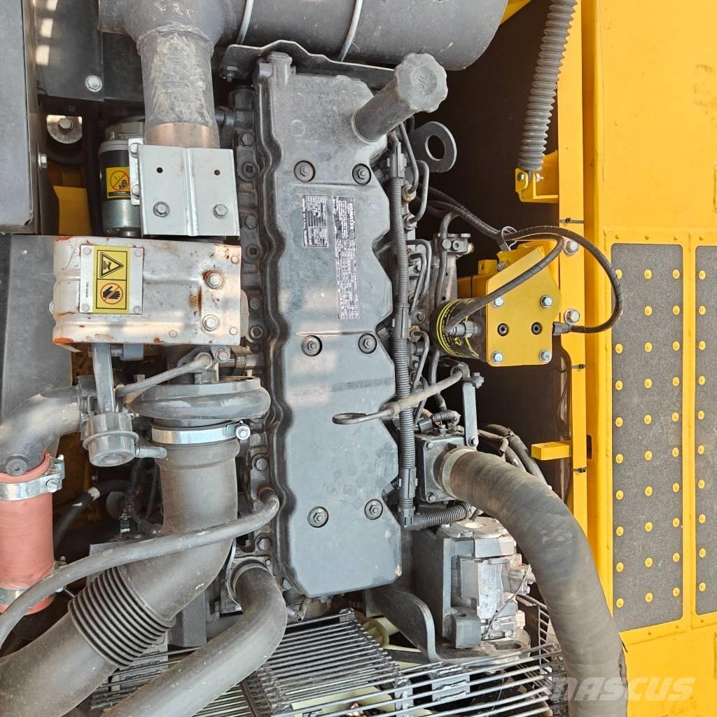 Komatsu 240-8 Pelle sur chenilles