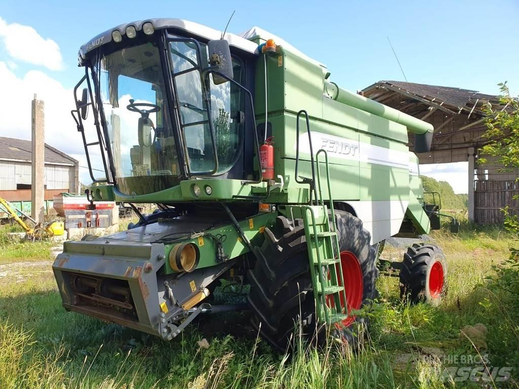 Fendt 5220 E Moissonneuse batteuse