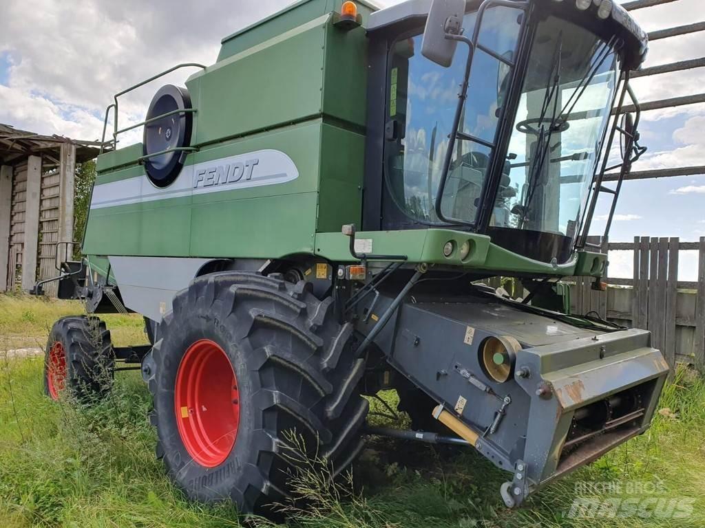 Fendt 5220 E Moissonneuse batteuse