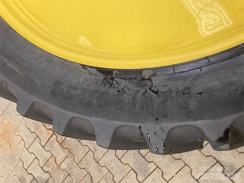 BKT 320/90R54 Pneus, roues et jantes