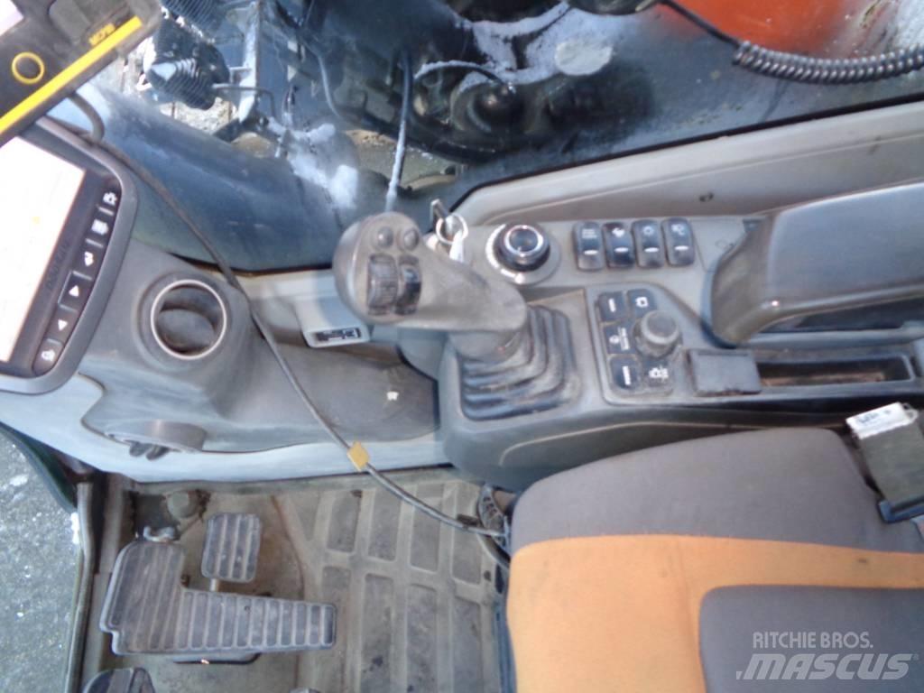 Doosan DX 235 Pelle sur chenilles