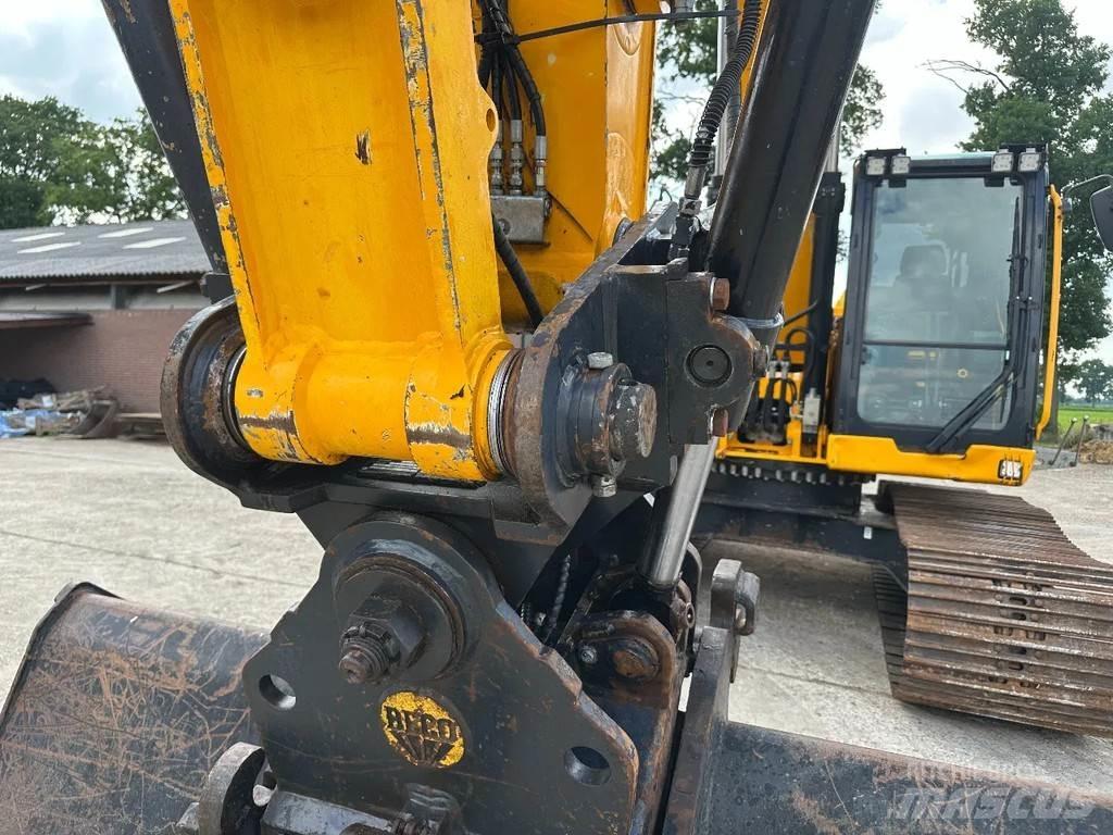 JCB 220Xlc Pelle sur chenilles