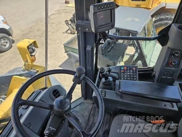 John Deere 544K Chargeuse sur pneus