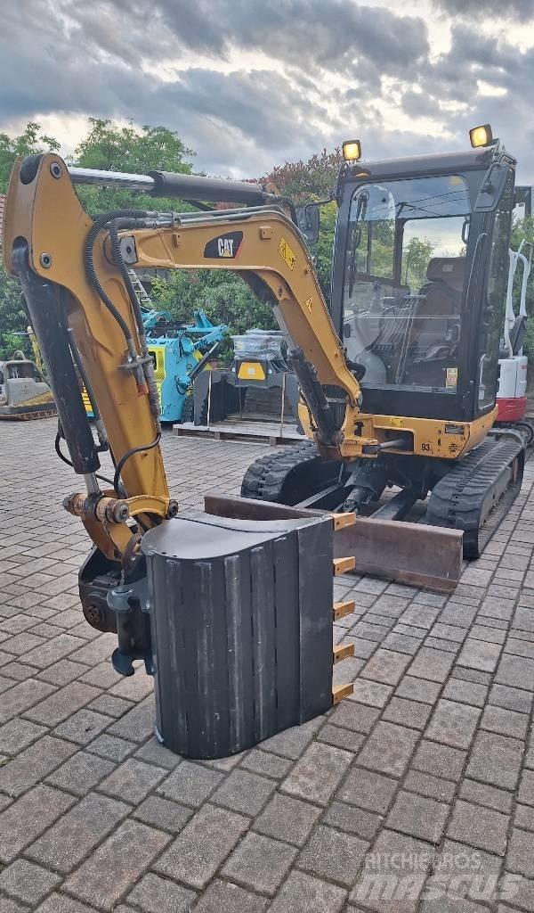 CAT 302.7 D CR Mini pelle < 7t
