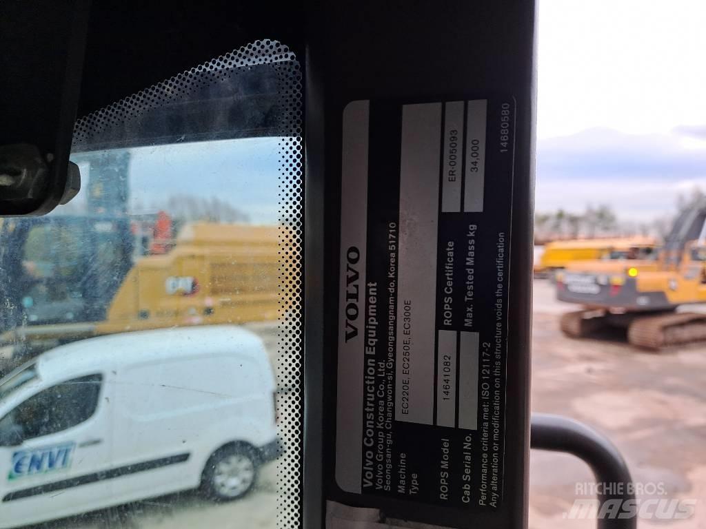 Volvo EC300EL Pelle sur chenilles